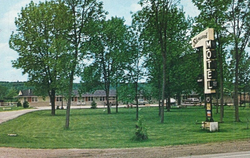 Shorewood Motel - Old Postcard